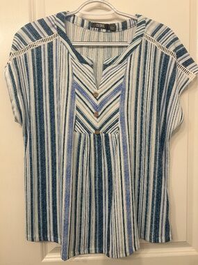 Ladies lightweight summer top